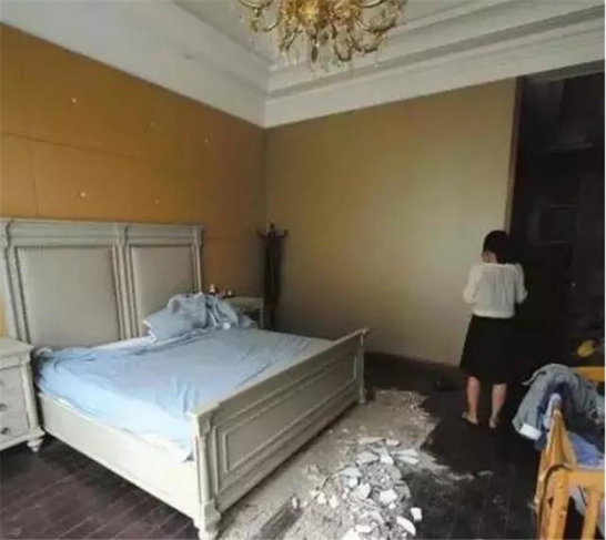 为什么你们不听我的话，选择超凡国际品牌好的全屋吊顶!