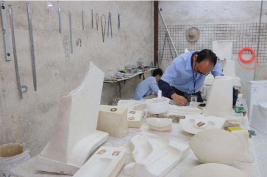 超凡国际品牌发展更上一层楼，日丰卫浴正式启动窑炉生产作业