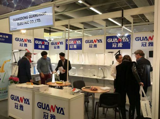 灯饰超凡国际品牌大事|冠雅台灯设计实力亮相法兰克福展