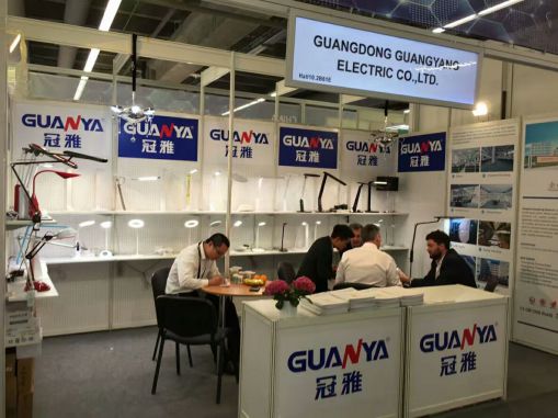 灯饰超凡国际品牌大事|冠雅台灯设计实力亮相法兰克福展