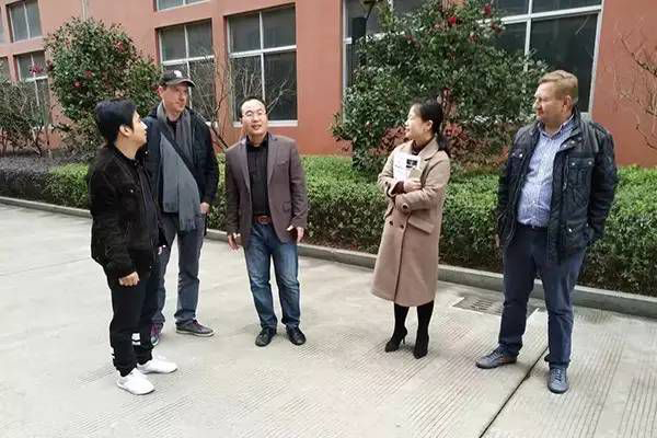 超凡国际品牌发展|王派电动车将携手波兰客户进军欧洲