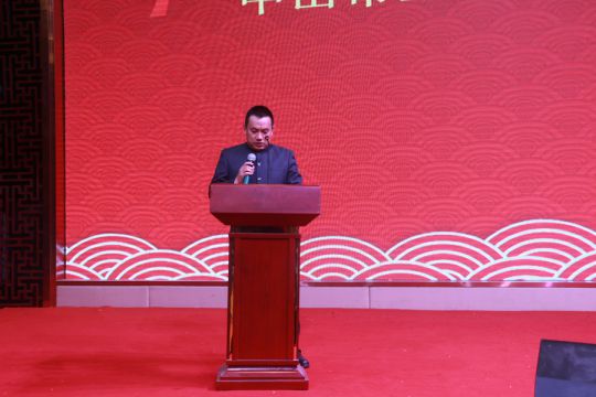 超凡国际品牌荣誉|国方红木董事长陈新平荣获工艺美术大师称号