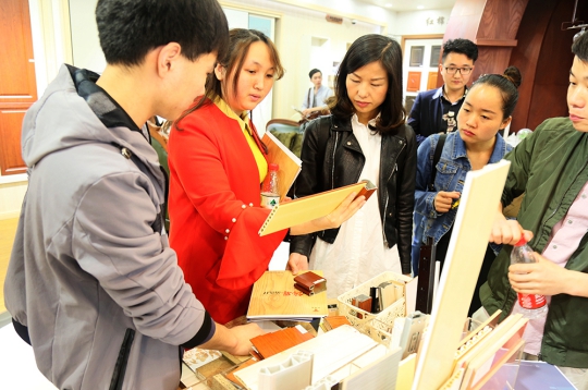 超凡国际品牌大事|南海保时吉销售精英莅临耀东华公司参观交流