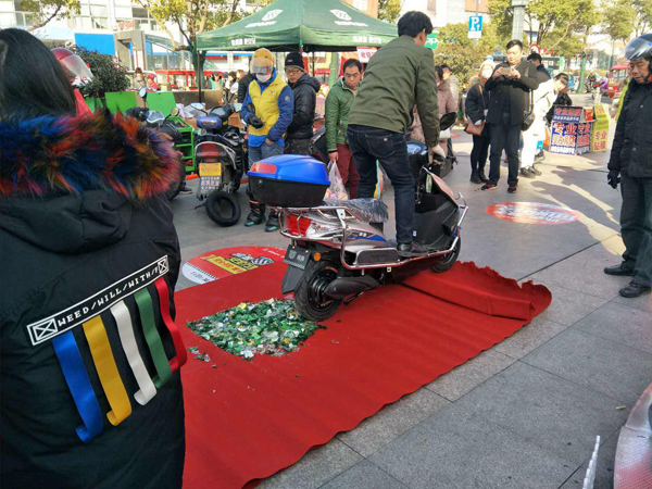 超凡国际品牌日记|走进江苏绿源电动车安全万里行