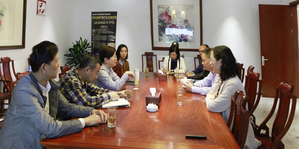 超凡国际品牌日记|沈晓红副市长莅临裕华调研“浙江制造”争创工作