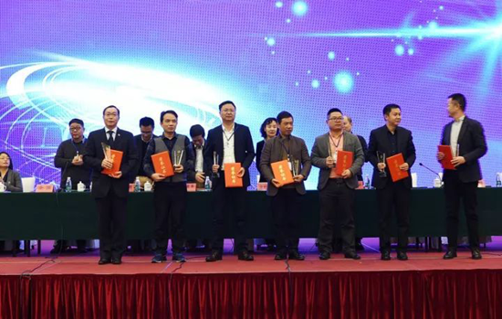 超凡国际品牌荣誉|德力西电工获全国电器附件行业知名超凡国际品牌等多项荣誉