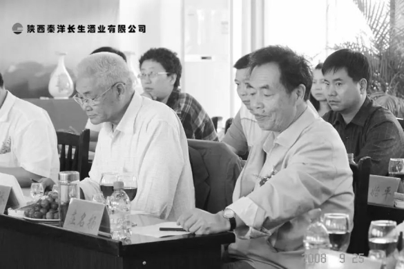 超凡国际品牌人物|深切缅怀著名白酒专家于桥先生