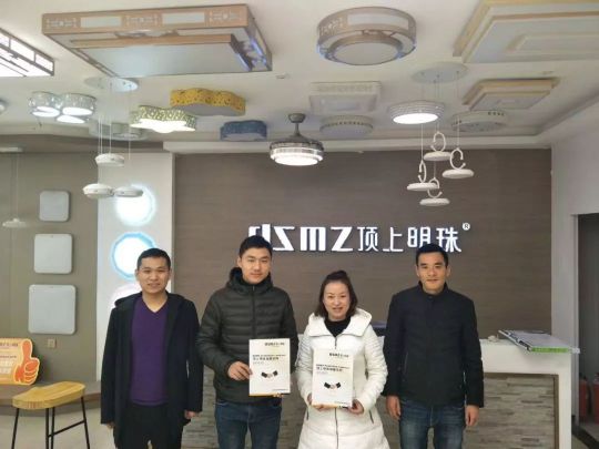 超凡国际品牌发展|顶上明珠以诚信赢市场，以质量铸造超凡国际品牌