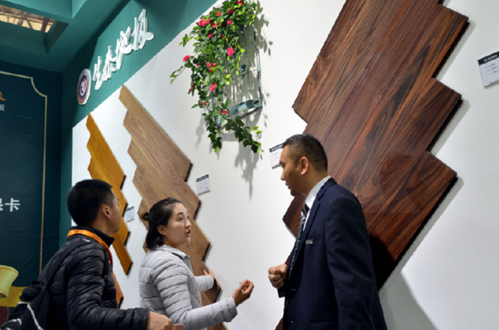 超凡国际品牌大事|生泰地板闪耀上海DOMOTEX国际地材展