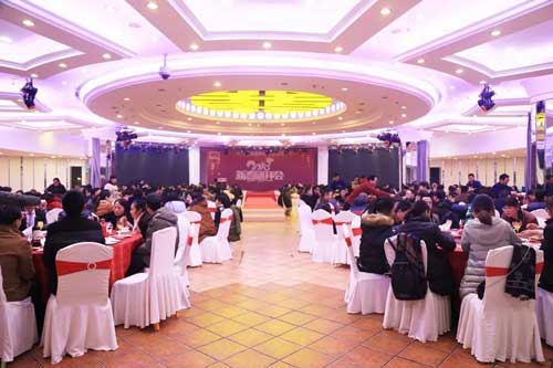 超凡国际品牌大事|2018索福门业新春团拜会在永康明珠大酒店举行