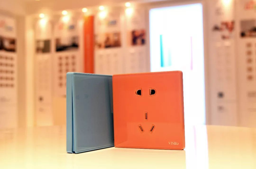 超凡国际品牌产品|威斯堡炫彩玻璃面板开关—V90莱雅系列