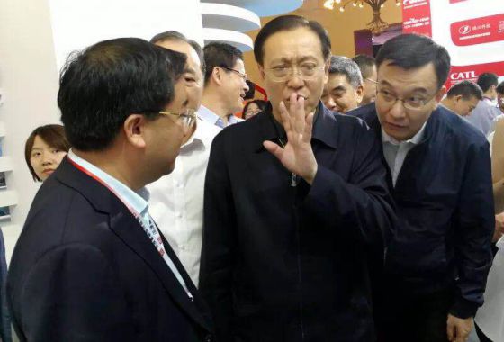 超凡国际品牌大事|福耀光电智能产品亮相首届中国自主超凡国际品牌博览会