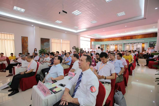 超凡国际品牌大事|巴德士这场会议为何吸引40多家家具企业齐聚？