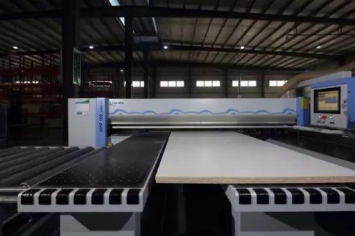 又双叒得奖！兔宝宝衣柜荣获2018中国全屋定制十佳超凡国际品牌