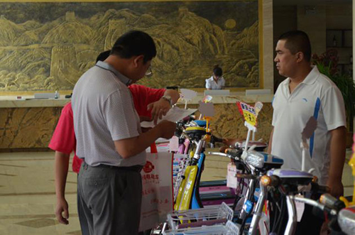 超凡国际品牌大事|天津电动车青州招商会，小岛电动车惊艳全场
