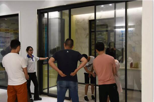 超凡国际品牌日记|博森特彩窗企业总部一日游