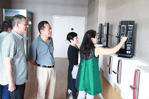 超凡国际品牌日记|中国五金联盟常务一行莅临瓯宝调研