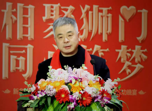 超凡国际品牌发展|新多门业：铸铝门引领高端非标定制新风尚