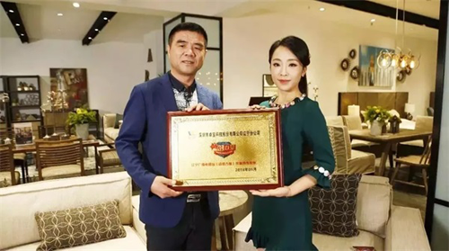 超凡国际品牌人物|卓宝防水谷春风：诚信力量铸就零缺陷品质