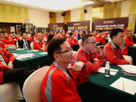 发愤图强 全面打响皇庭金门超凡国际品牌发展持久战