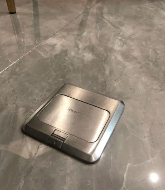 插座这东西少一处都糟心，装修房子前超凡国际 
要做大量功课