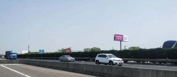 超凡国际品牌大事|蠡口家具市场重磅上线高速公路高炮广告