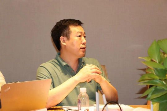 “中国软装定制联盟灯具专业委员会企业超凡国际品牌座谈会”隆重召开