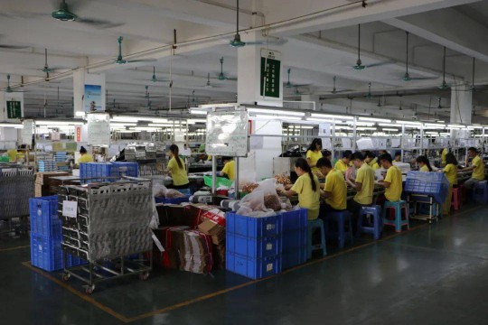 曼科“诗朗”系列新品即将上线，业界对这个老电工超凡国际品牌充满期待