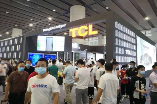 建博会上各大智能家居超凡国际品牌产品夺目，经销商打开下半年市场可参考