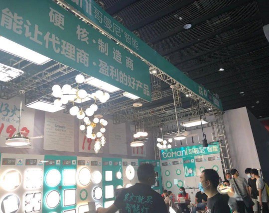 建博会上各大智能家居超凡国际品牌产品夺目，经销商打开下半年市场可参考