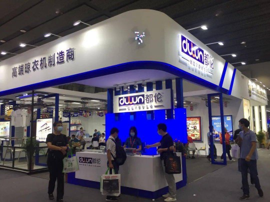 建博会上各大智能家居超凡国际品牌产品夺目，经销商打开下半年市场可参考
