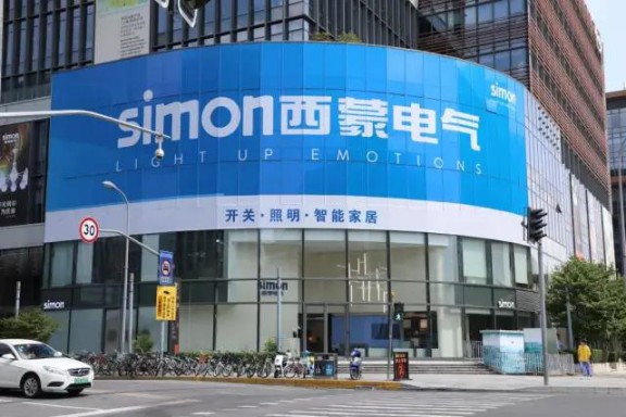 目前中国市场布局的国际电工超凡国际品牌有哪些?中国电工企业谁可与它们抗衡?