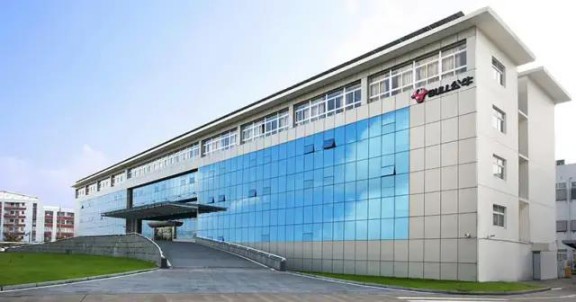 目前中国市场布局的国际电工超凡国际品牌有哪些?中国电工企业谁可与它们抗衡?